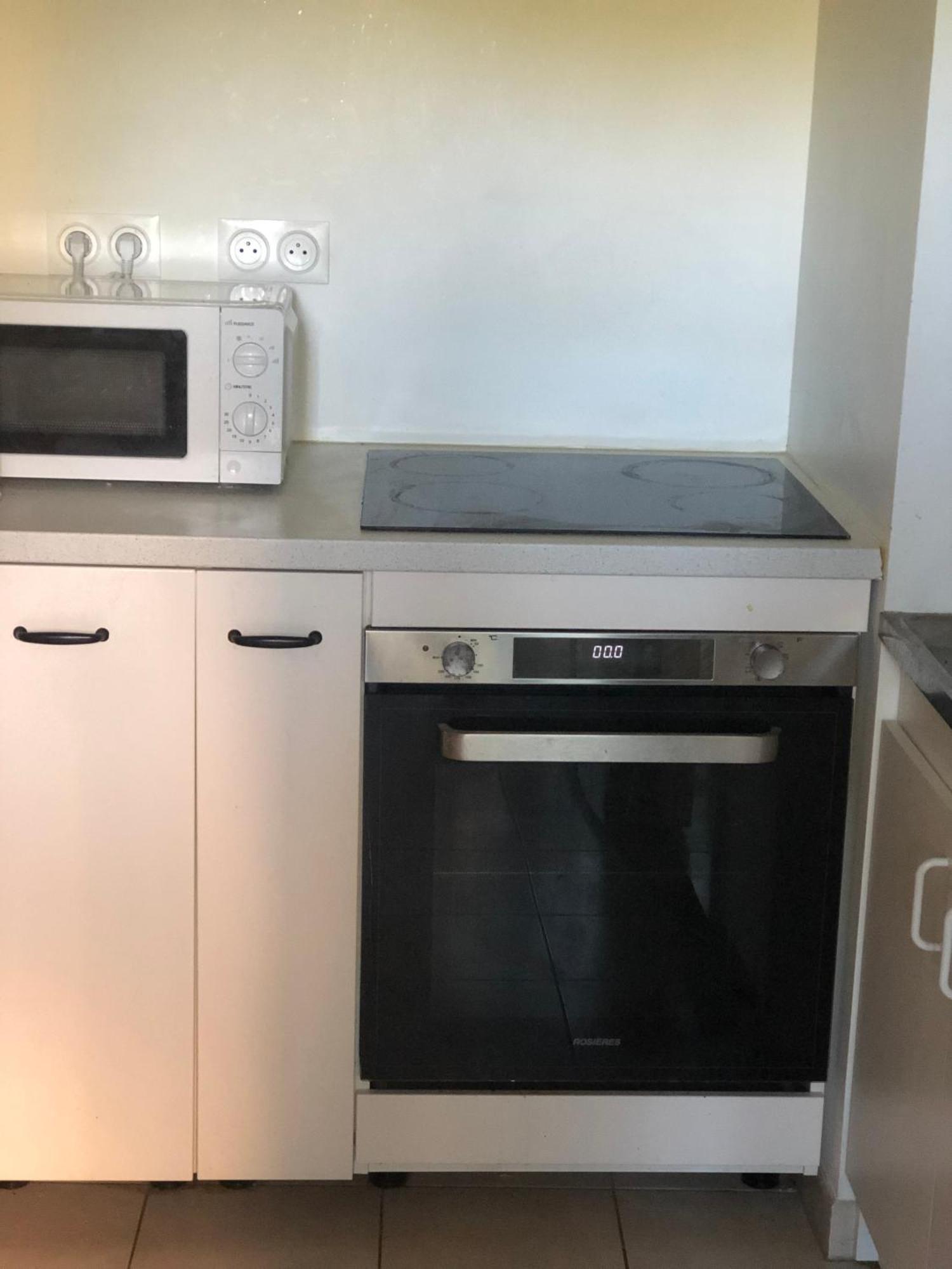 Grande Chambre 14 M2 Avec Salle De Bain Privative A Nanterre Prefecture Proche La Defense Arena Campus Sncf Et Paris Exterior foto