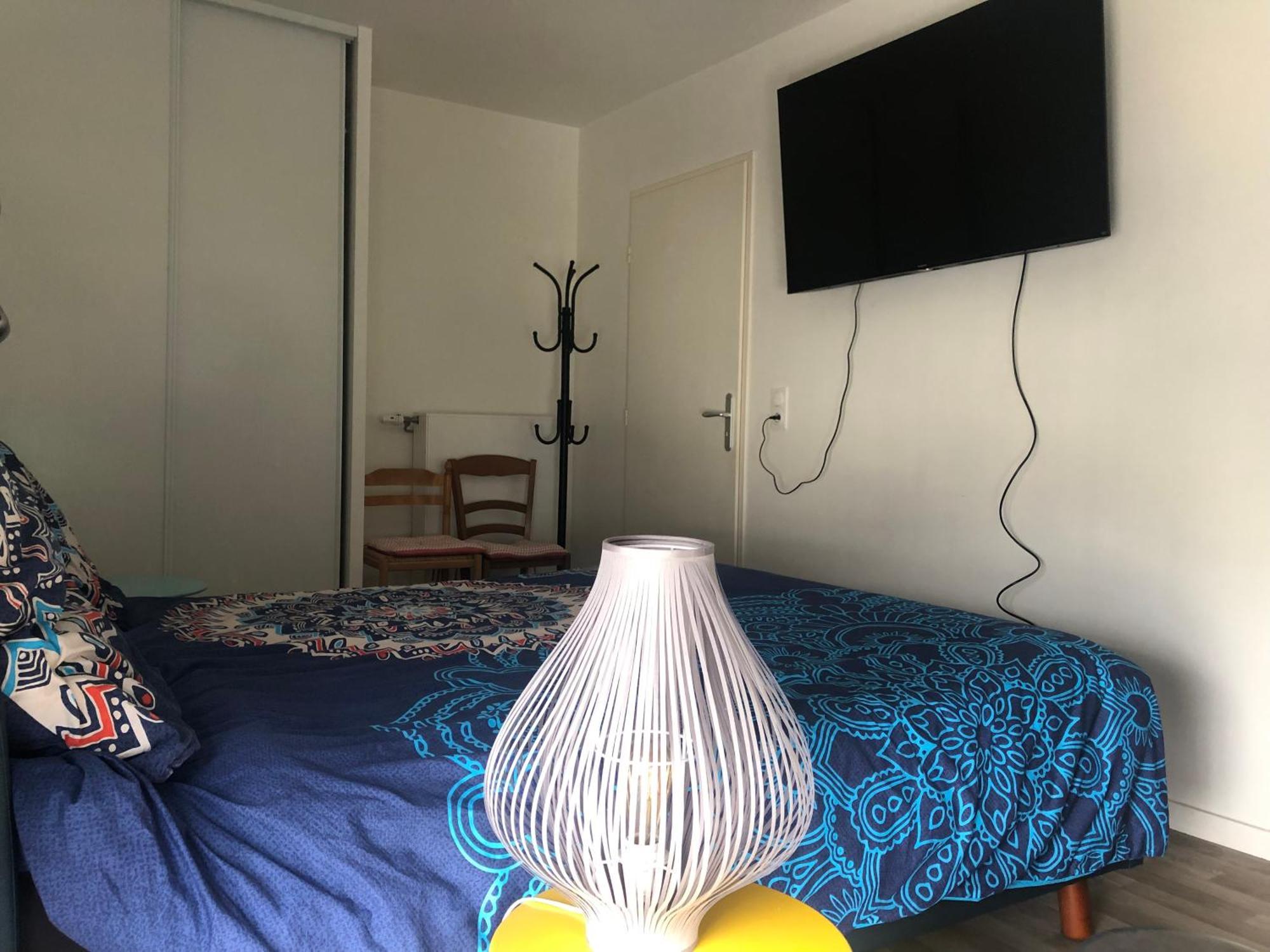 Grande Chambre 14 M2 Avec Salle De Bain Privative A Nanterre Prefecture Proche La Defense Arena Campus Sncf Et Paris Exterior foto