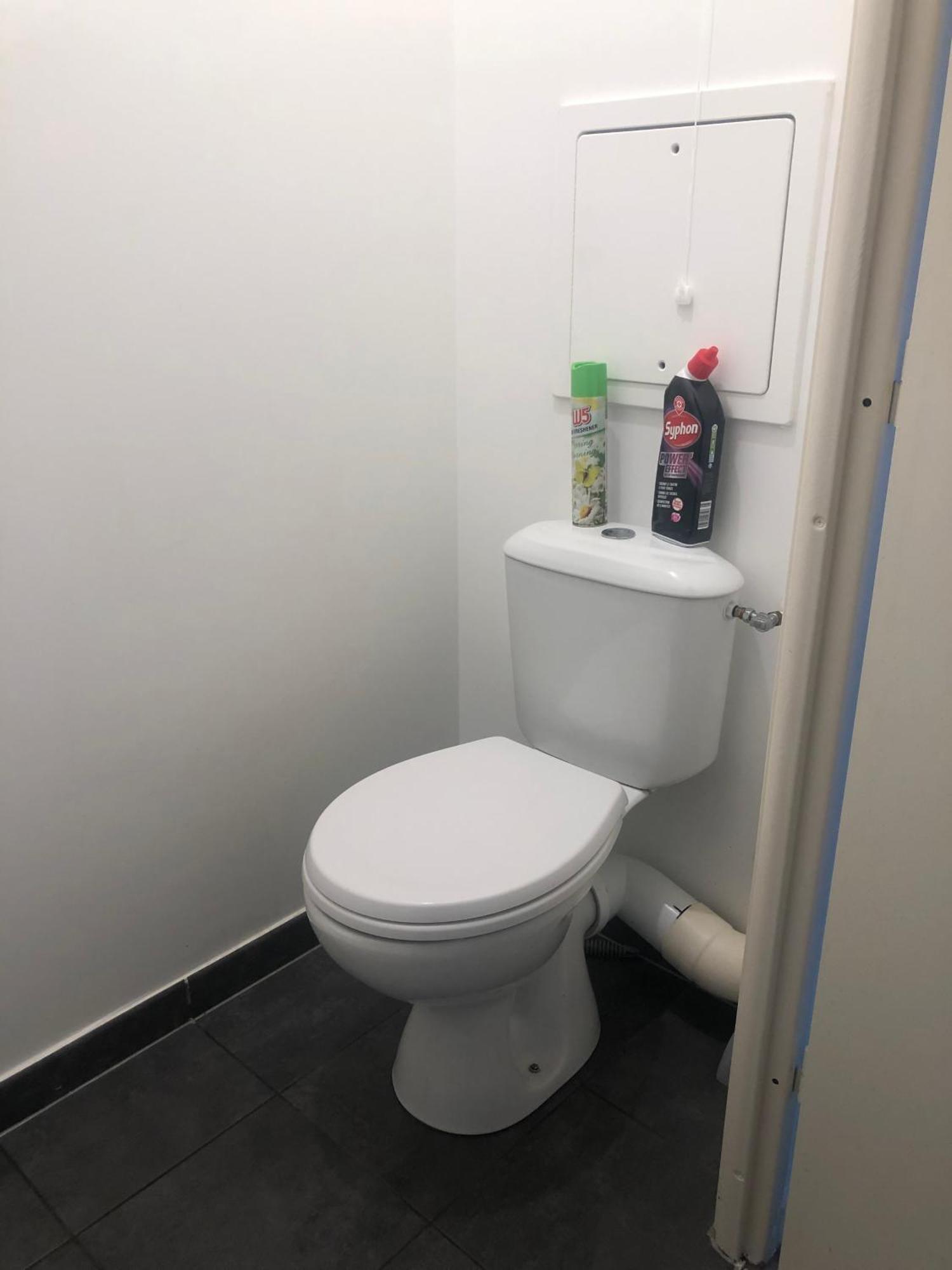 Grande Chambre 14 M2 Avec Salle De Bain Privative A Nanterre Prefecture Proche La Defense Arena Campus Sncf Et Paris Exterior foto